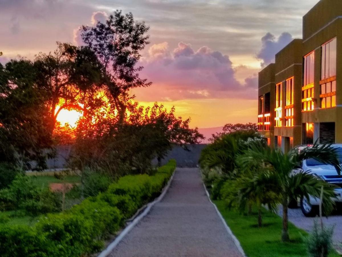 Flat Condominio Serra Negra Bezerros Exteriör bild